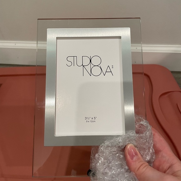 60% off! NWT Studio Nova INFINITY Picture Frame 3.5in x 5in - Picture 9 of 14